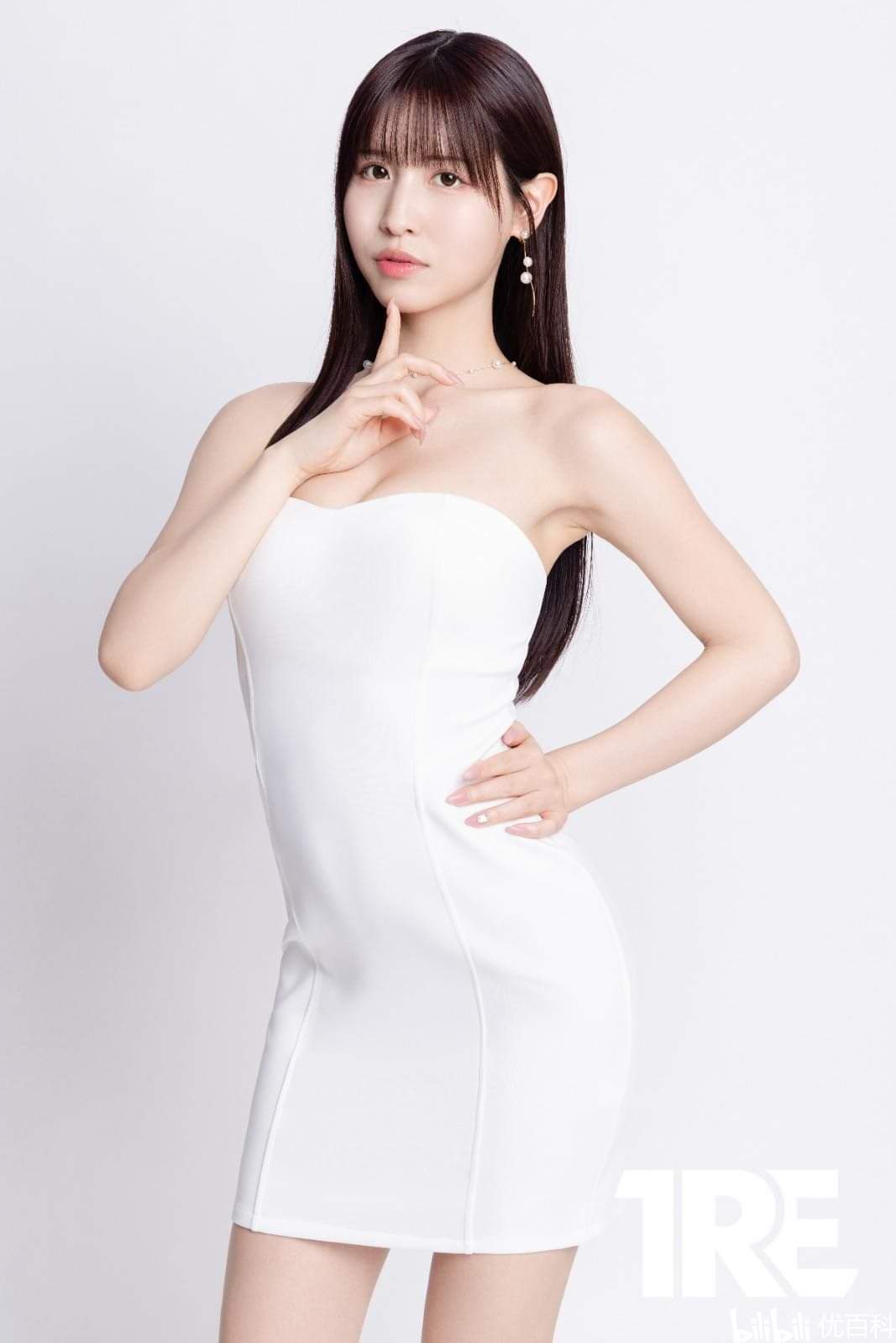  Momo Sakura 035 