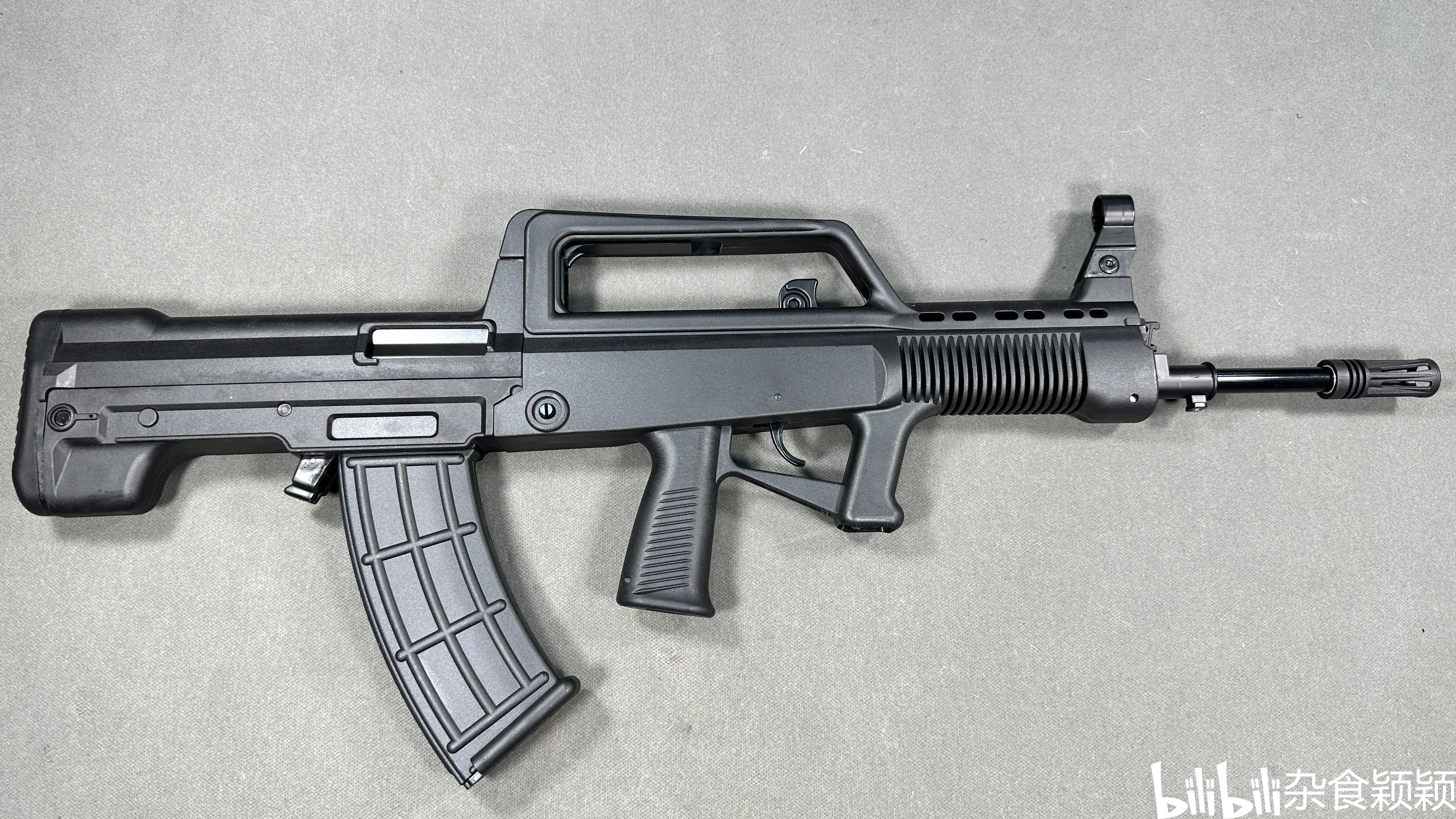 【颖】兵锋分体95玩具测评