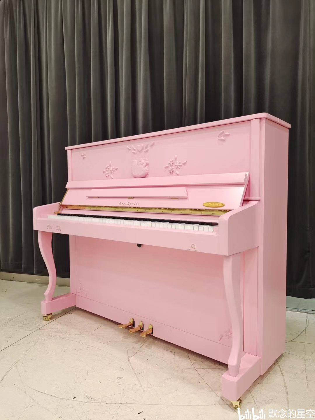 apollo hello kitty,粉色钢琴