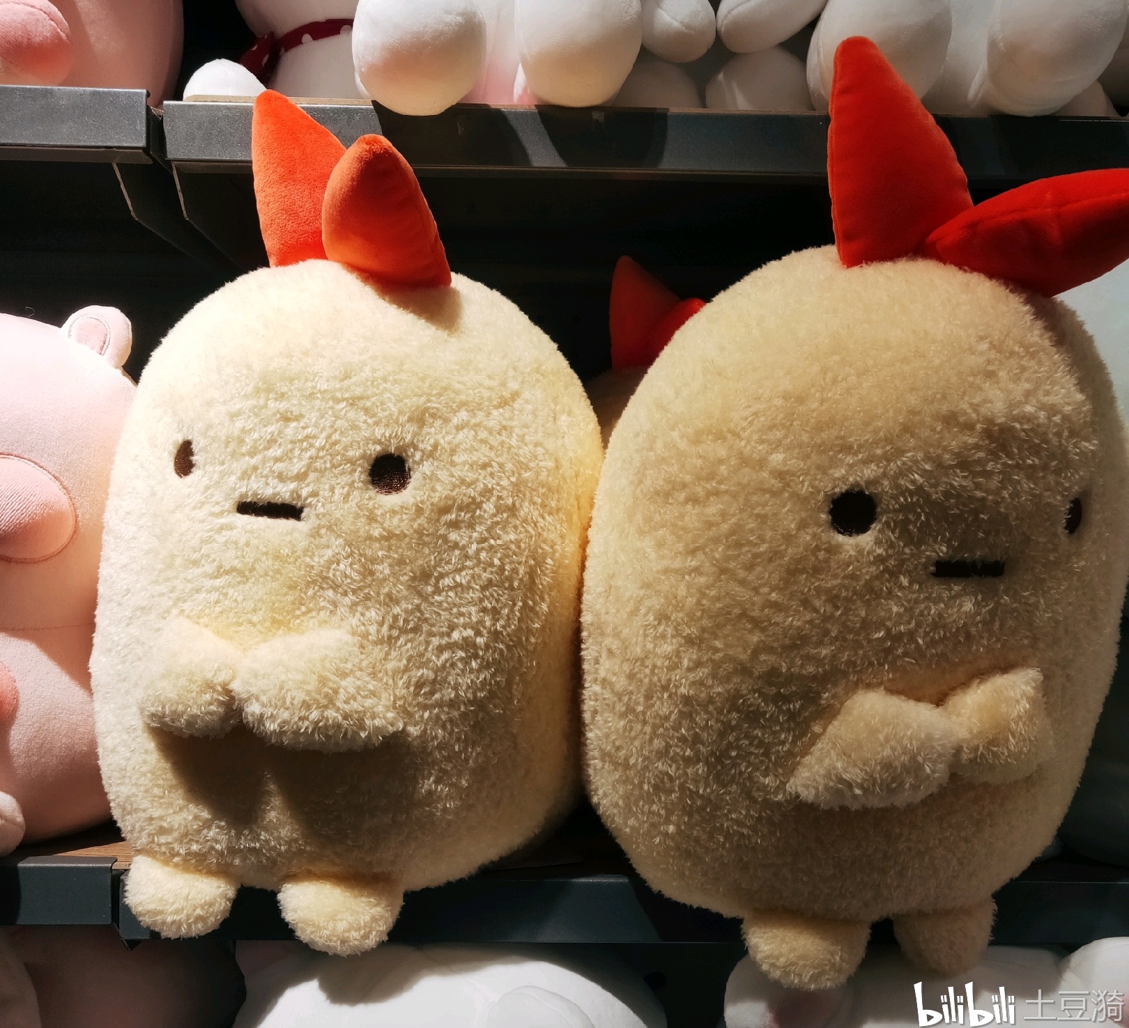 喝到最近一直很火的兰熊鲜奶啦