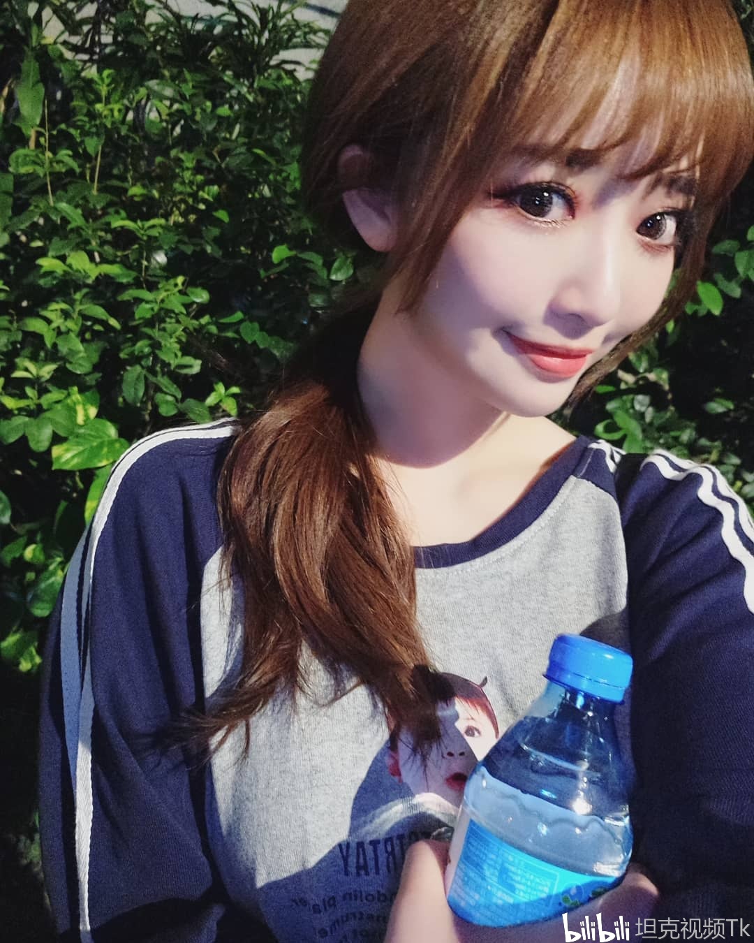 甜力电竞直播主映晨mita水汪大眼无辜惹人爱男粉无一能招架