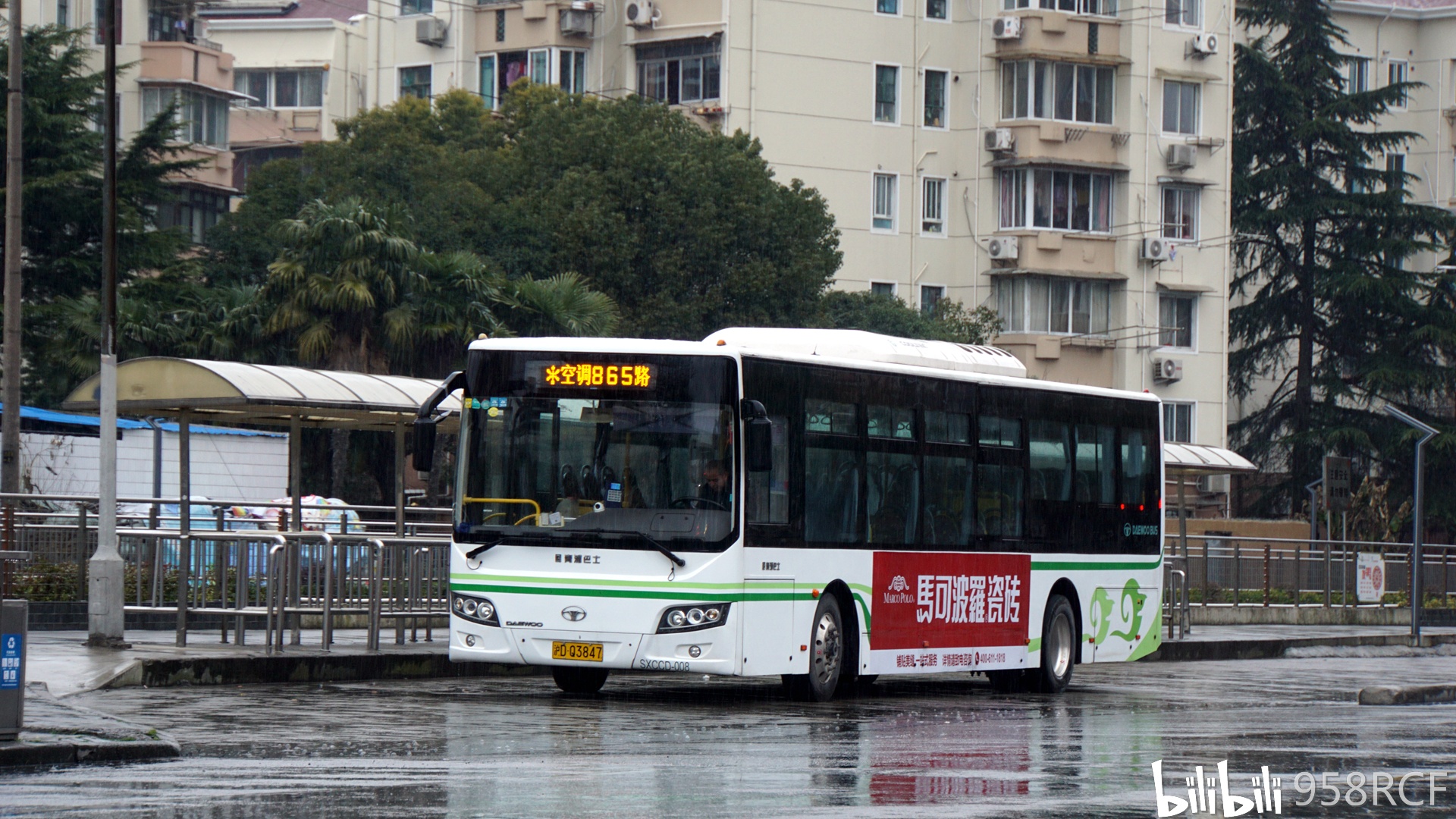 青浦巴士接驳车服务保障进博会--青浦报