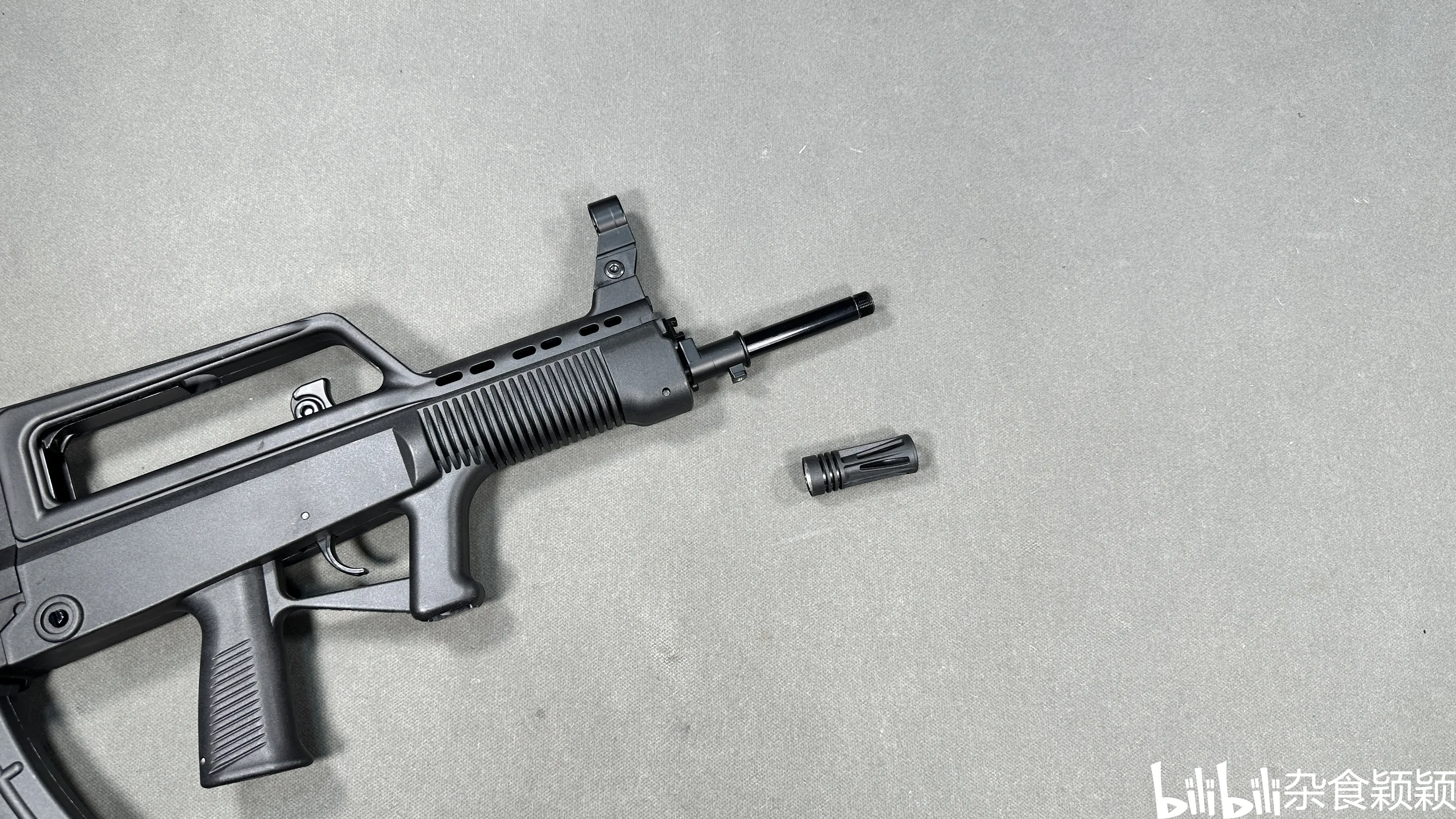 【颖】兵锋分体95玩具测评