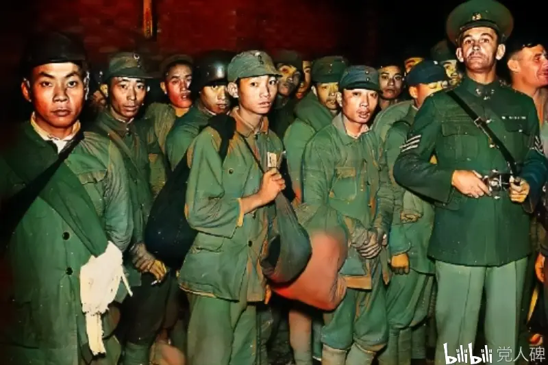 八佰壮士里的红小鬼真历史比胡编乱造的电影更戏剧