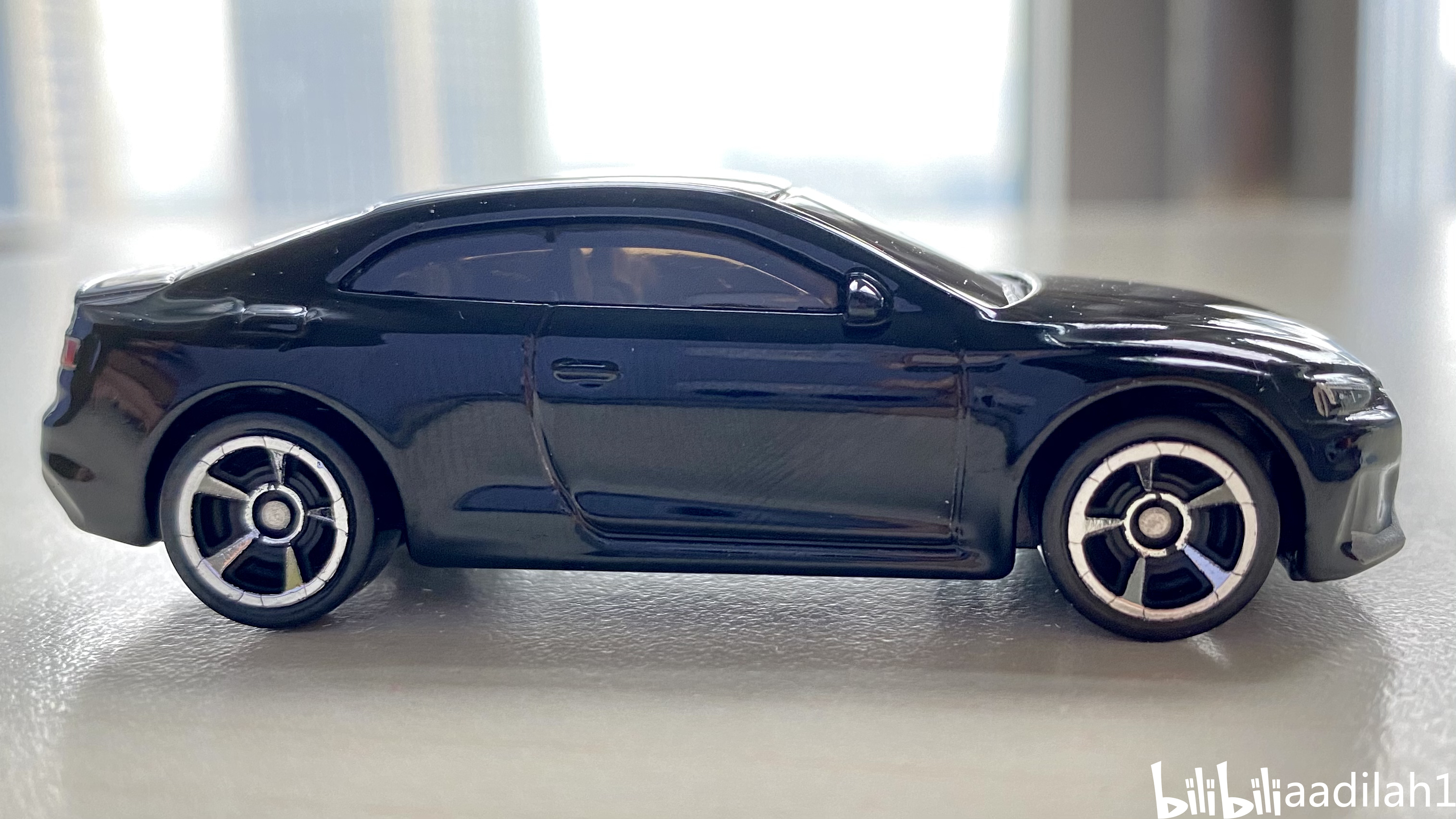 【阿呆拉的车库】风火轮奥迪rs5 coupe