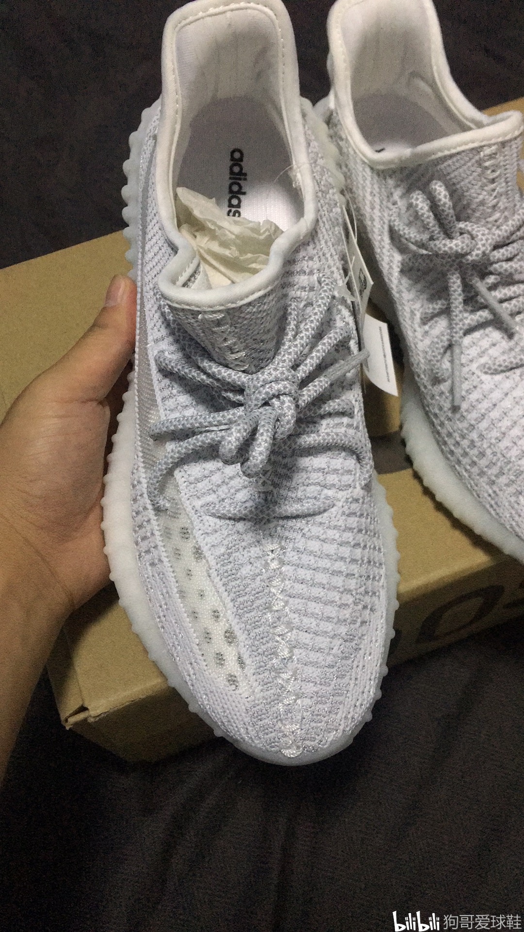 莆田椰子yeezy 350 黑天使真的能以假亂真?過驗品質到底啥水準?