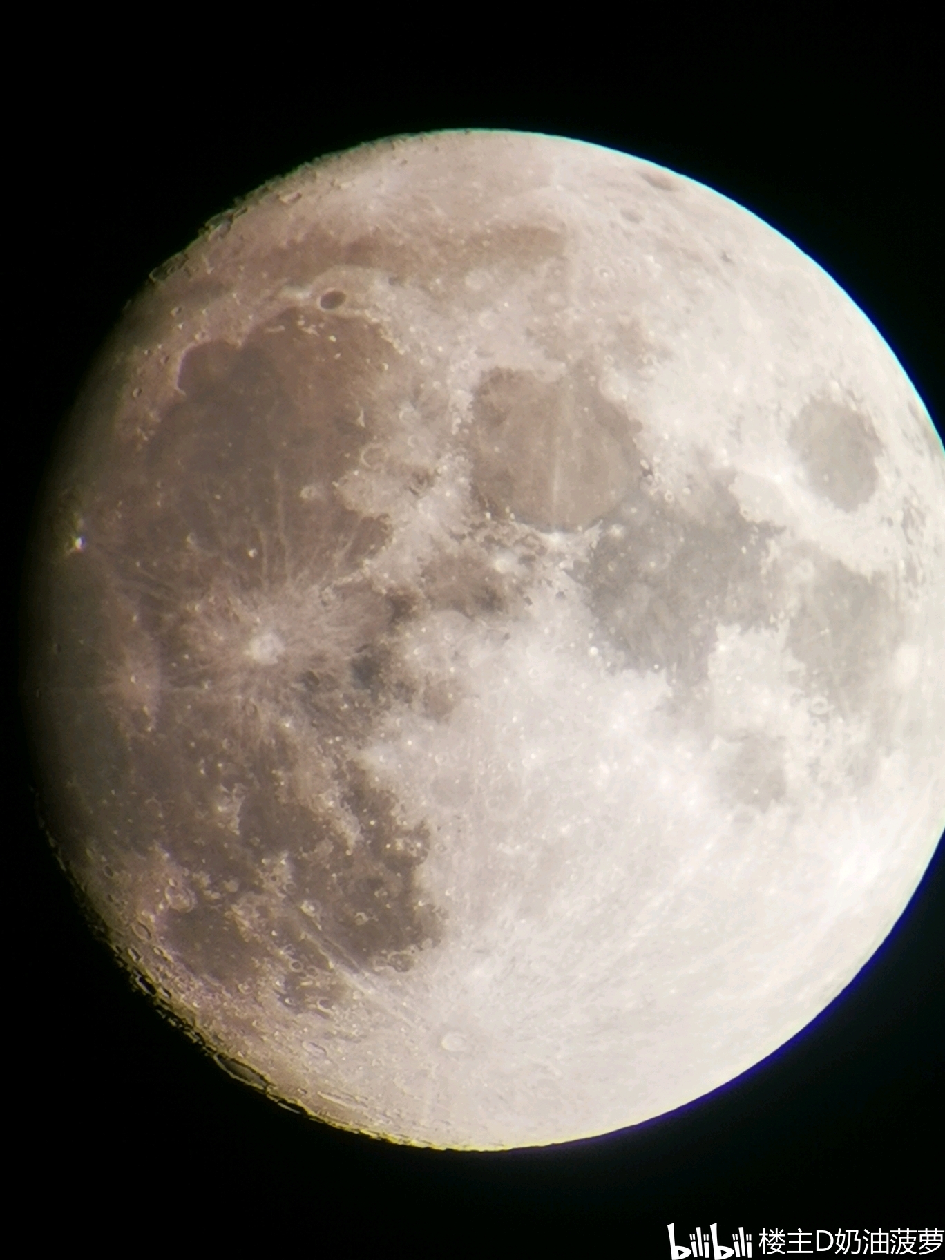 mate 40 pro夜景实拍月亮