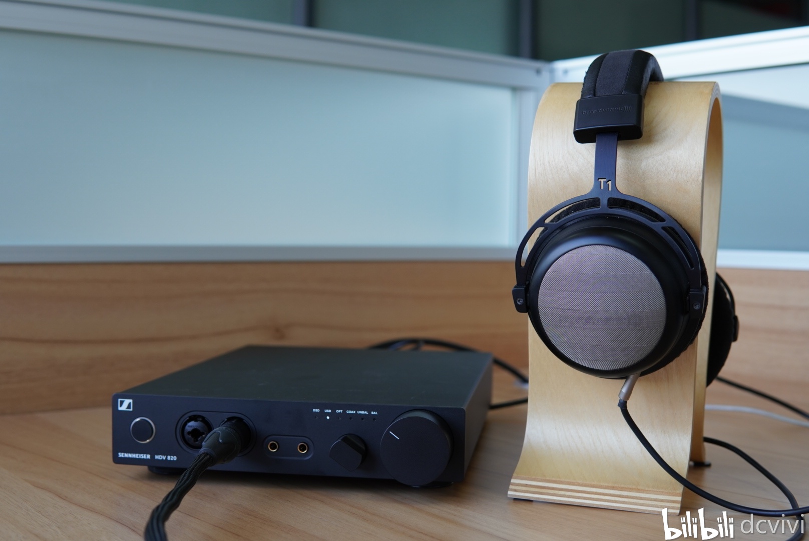 悦目又悦耳,省心不折腾--森海塞尔HDV820桌面