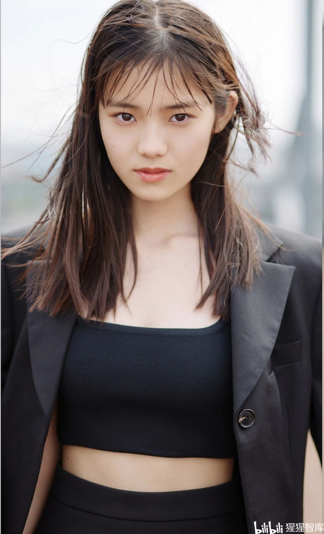 志田琥珀|【デジタル限定】少女と大人の狭間で志田こはく - 哔哩哔哩