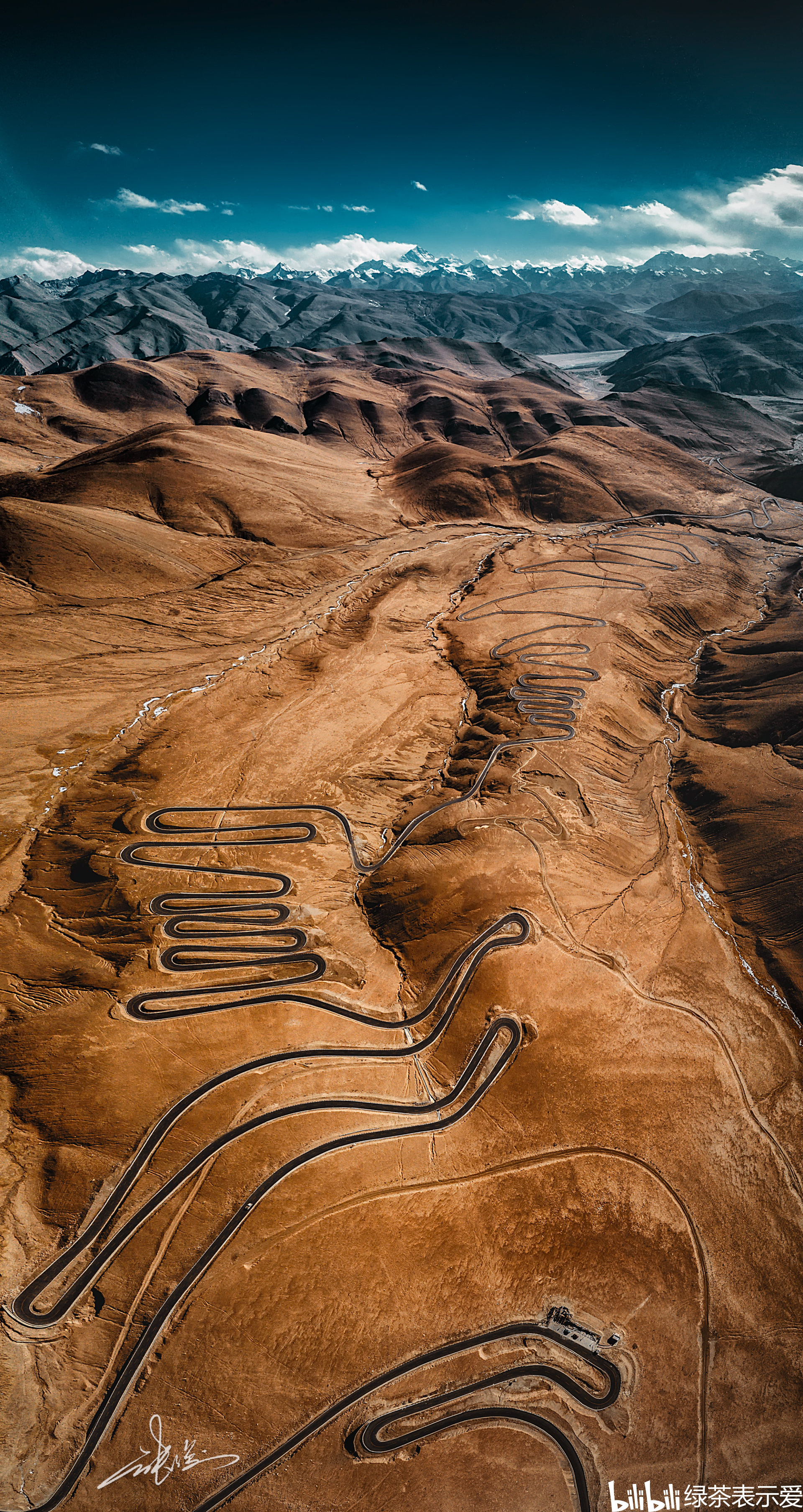 新疆航拍图片,人间美景实在是难得一见.