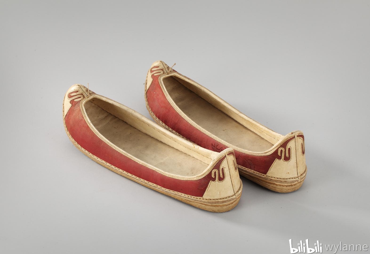 一些李朝唐鞋和中国元明的弓鞋