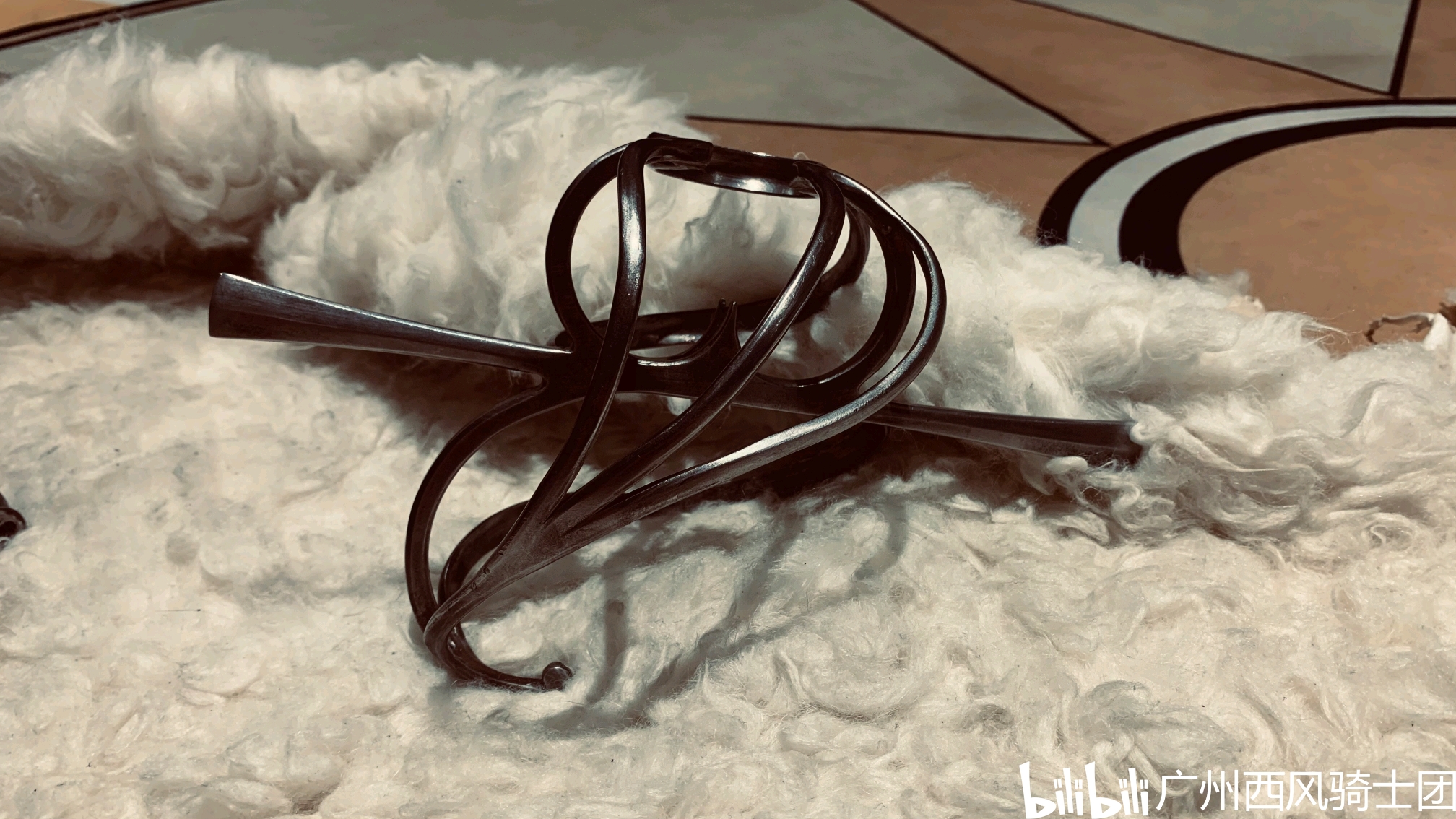 二型迅捷剑的护手与指垫