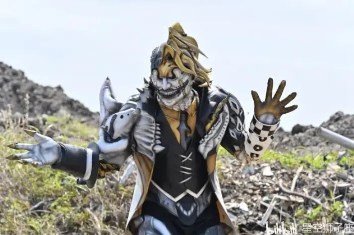 假面骑士revice 狩崎博士成为剧中转折点 狩崎变身金色骑士 拳头转向小樱以及一辉 哔哩哔哩