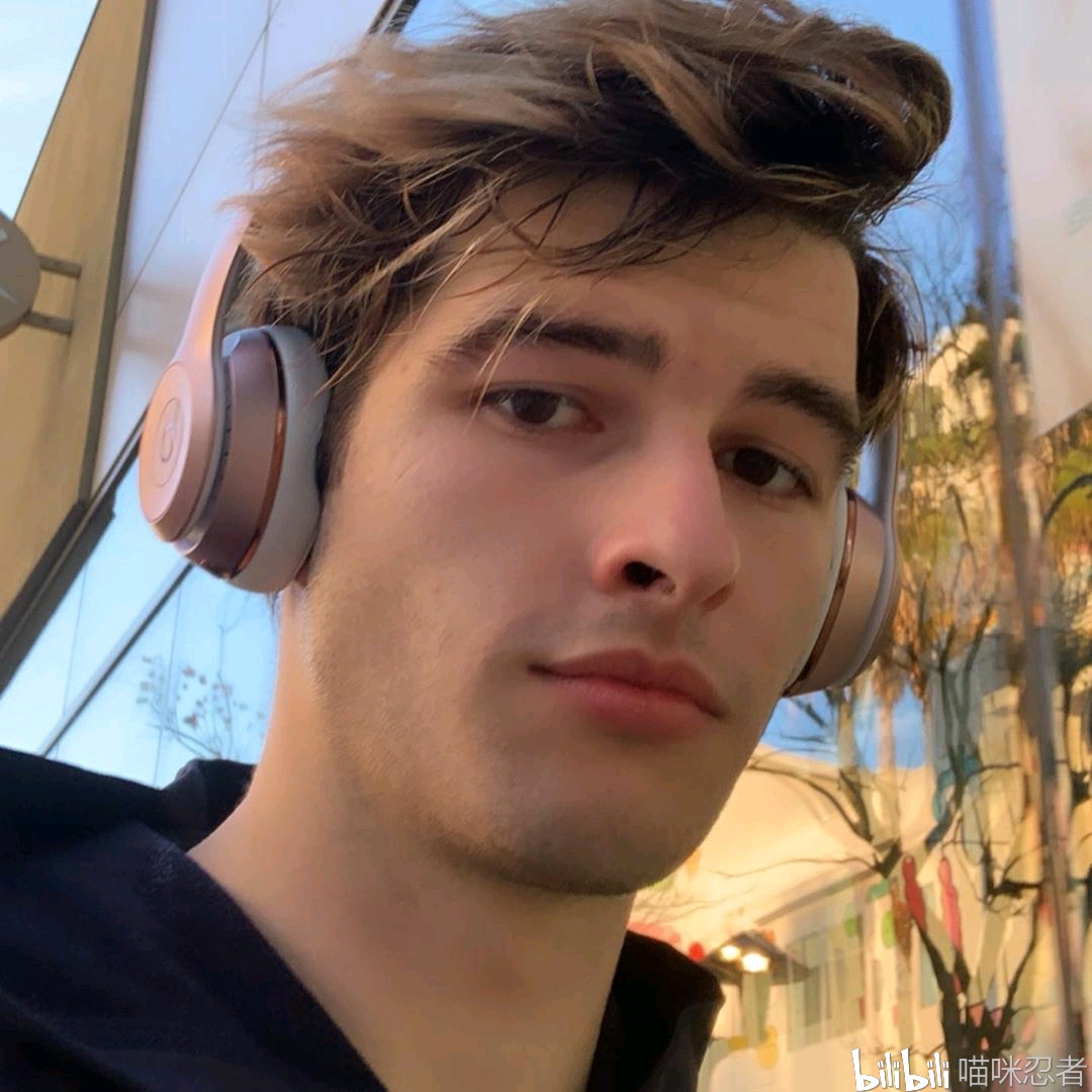 攻气袭来粉唇肌肉小狼狗darrelljoness