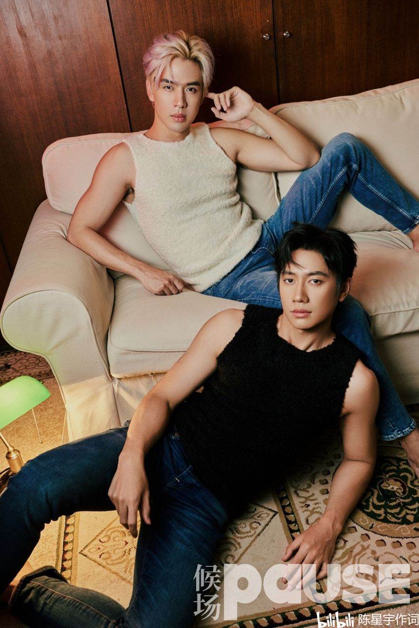 泰剧《深宅绅士》好哥俩JamFilm时尚写真：Jam Rachata和FilmThanapat居家自拍可爱到爆 哔哩哔哩
