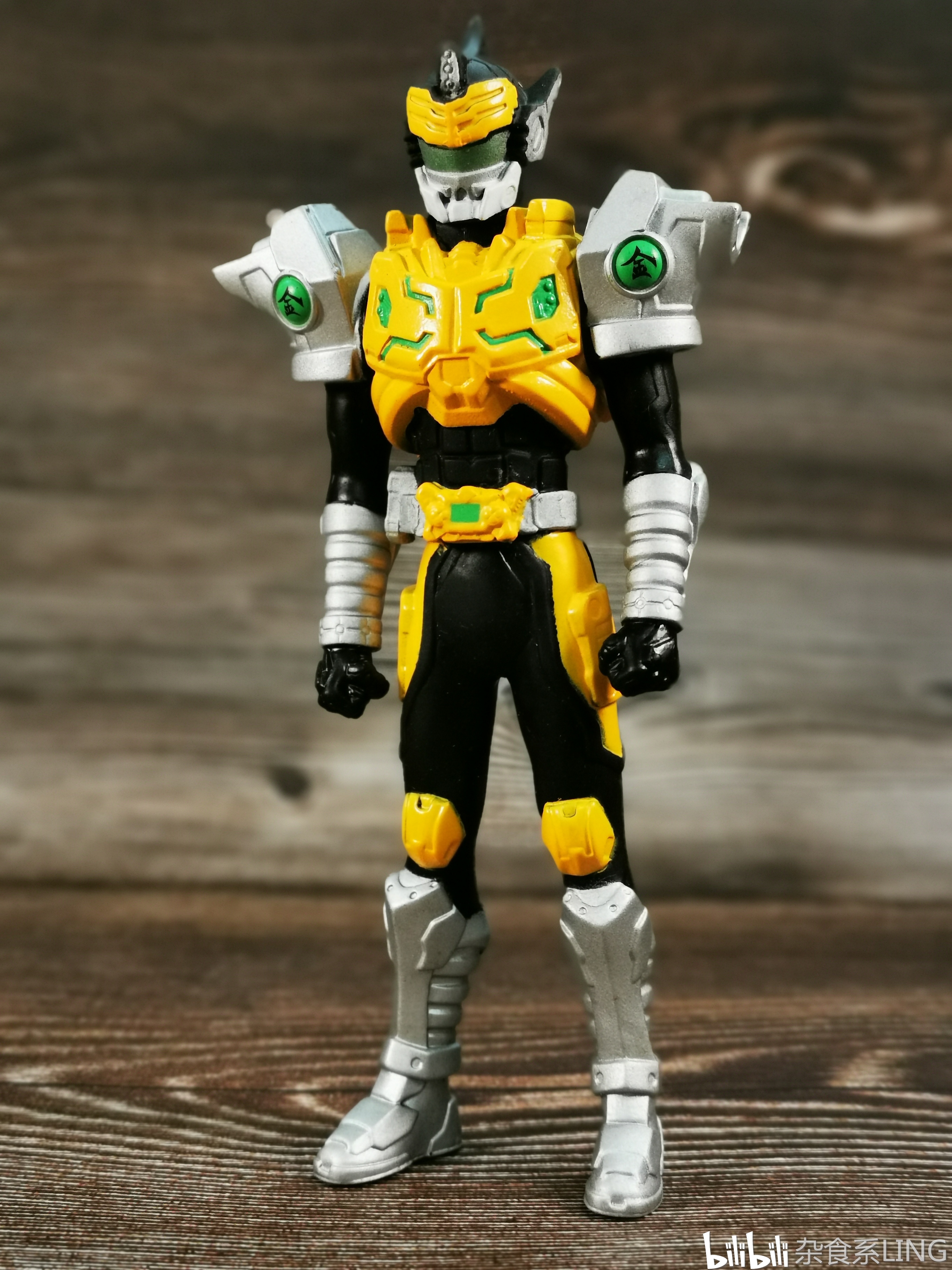 奥迪双钻旧物新评铠甲勇士刑天软胶刑天飞影金刚