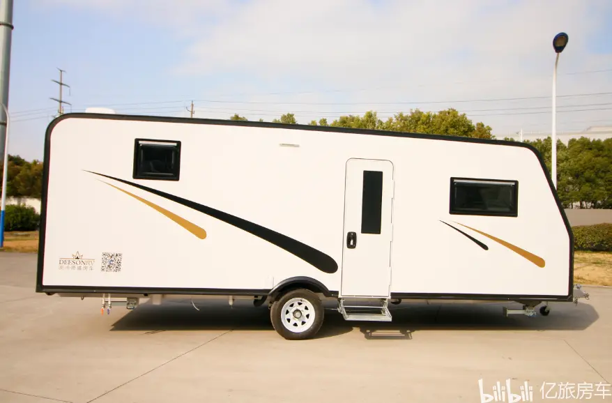 营地拖挂房车有多舒适?