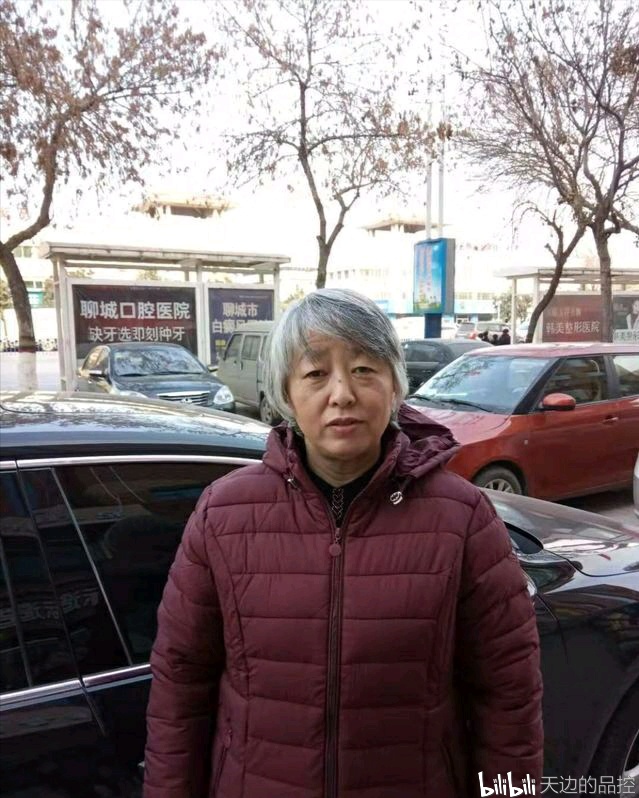 "辱母案"于欢母亲出狱:49岁头发全白,拖累了儿子很愧疚
