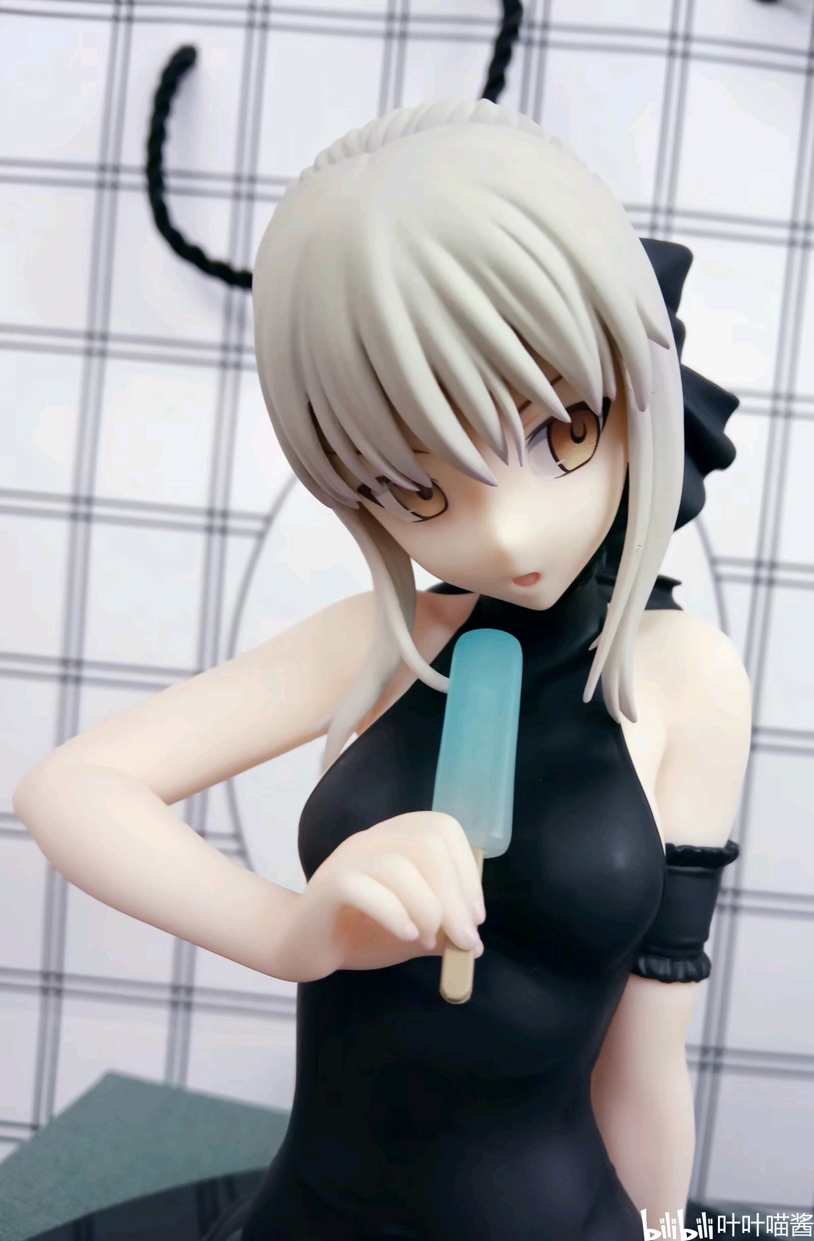 fate/stay at night 阿尔托莉雅saber alter 黑saber 泳装