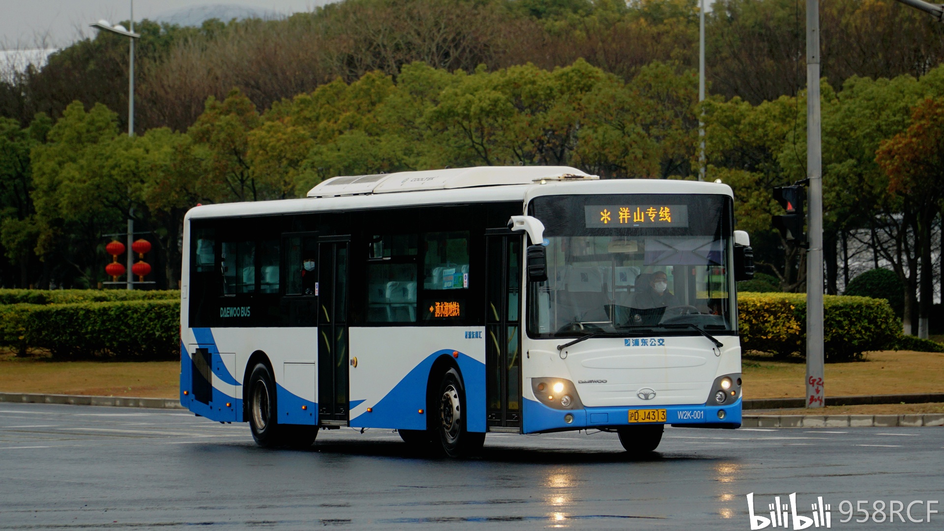 【便民】助力绿色低碳出行，浦东这条公交线路开展新能源车置换_手机新浪网