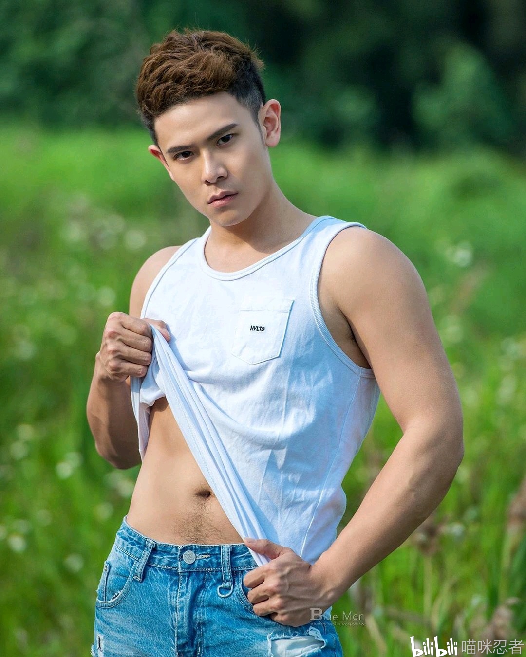 脸红心跳 | 蓝男色 肌肉男子摄影bluemen183 - 哔哩哔哩