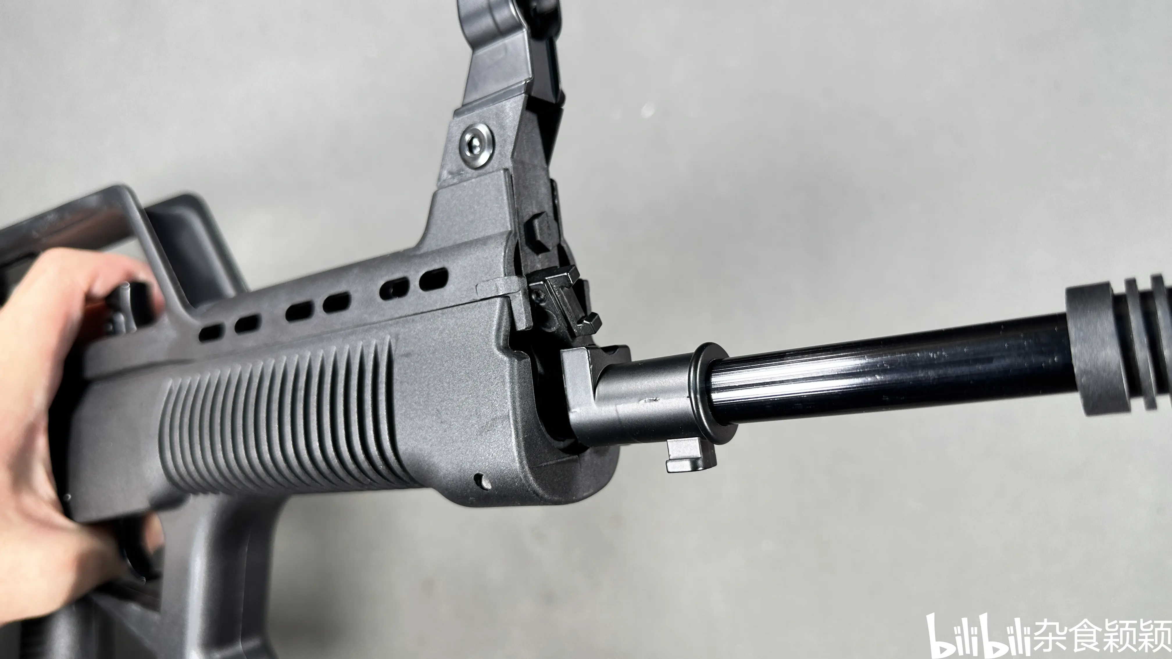 【颖】兵锋分体95玩具测评