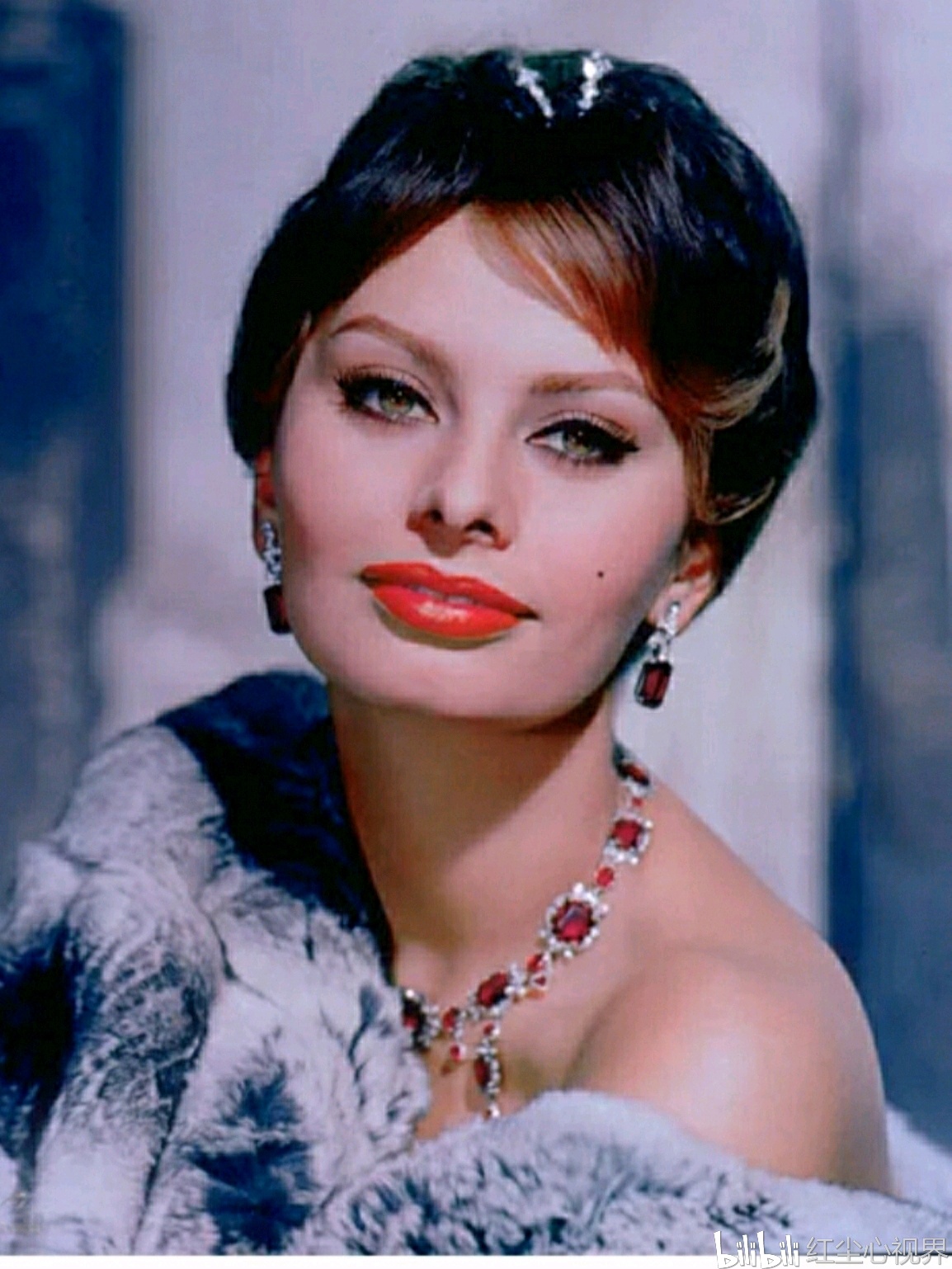 意大利经典美女偶像:20世纪50年代和60年代索菲娅·罗兰