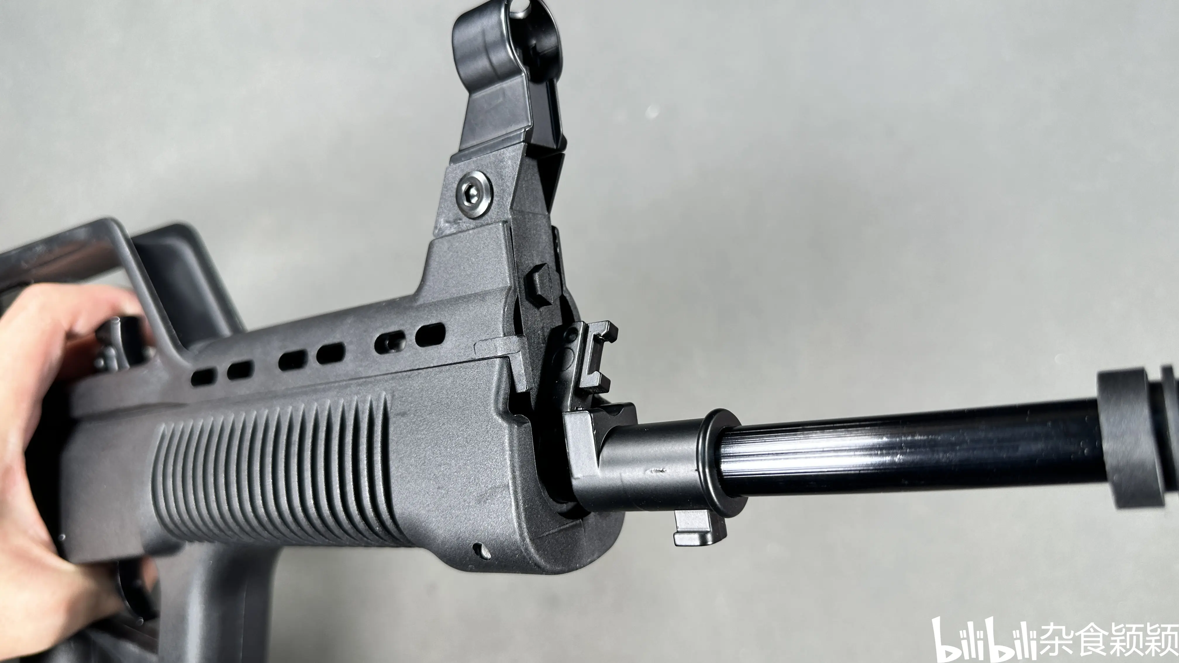 【颖】兵锋分体95玩具测评