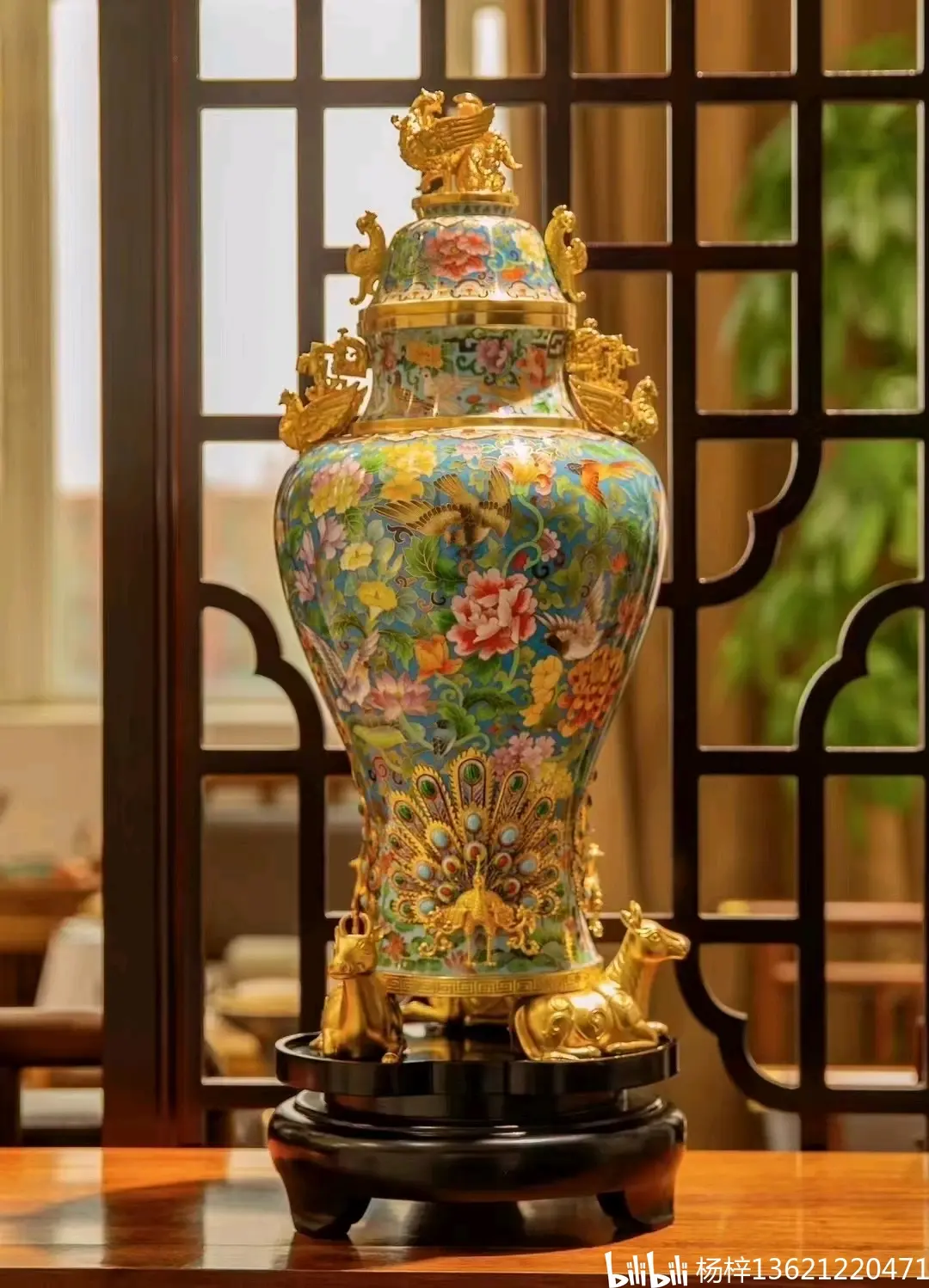 十大元首国礼景景泰蓝:盛世欢歌,和平尊,四面方尊,八骏马赏瓶,繁花