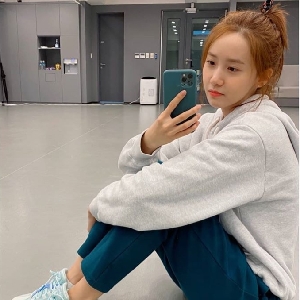 斗鱼一姐张芬芳