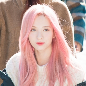 小苏菲加油美少女舞台表演cut合集舞台上的大哥真滴帅