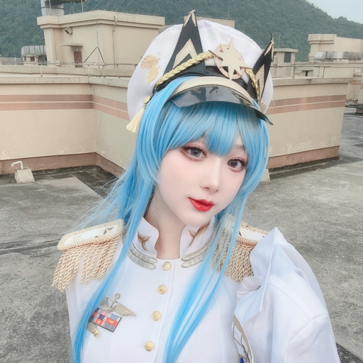 圆滚滚的小H