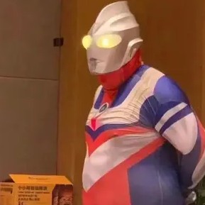 爱睡懒觉7557