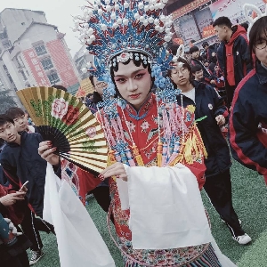 新化三中第十三届艺术节十佳歌手c2021辛鹏《贵妃醉酒》