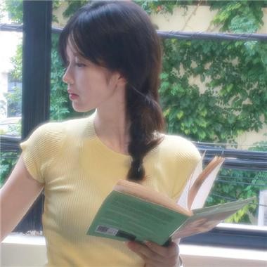 新能源咨询师晓晓