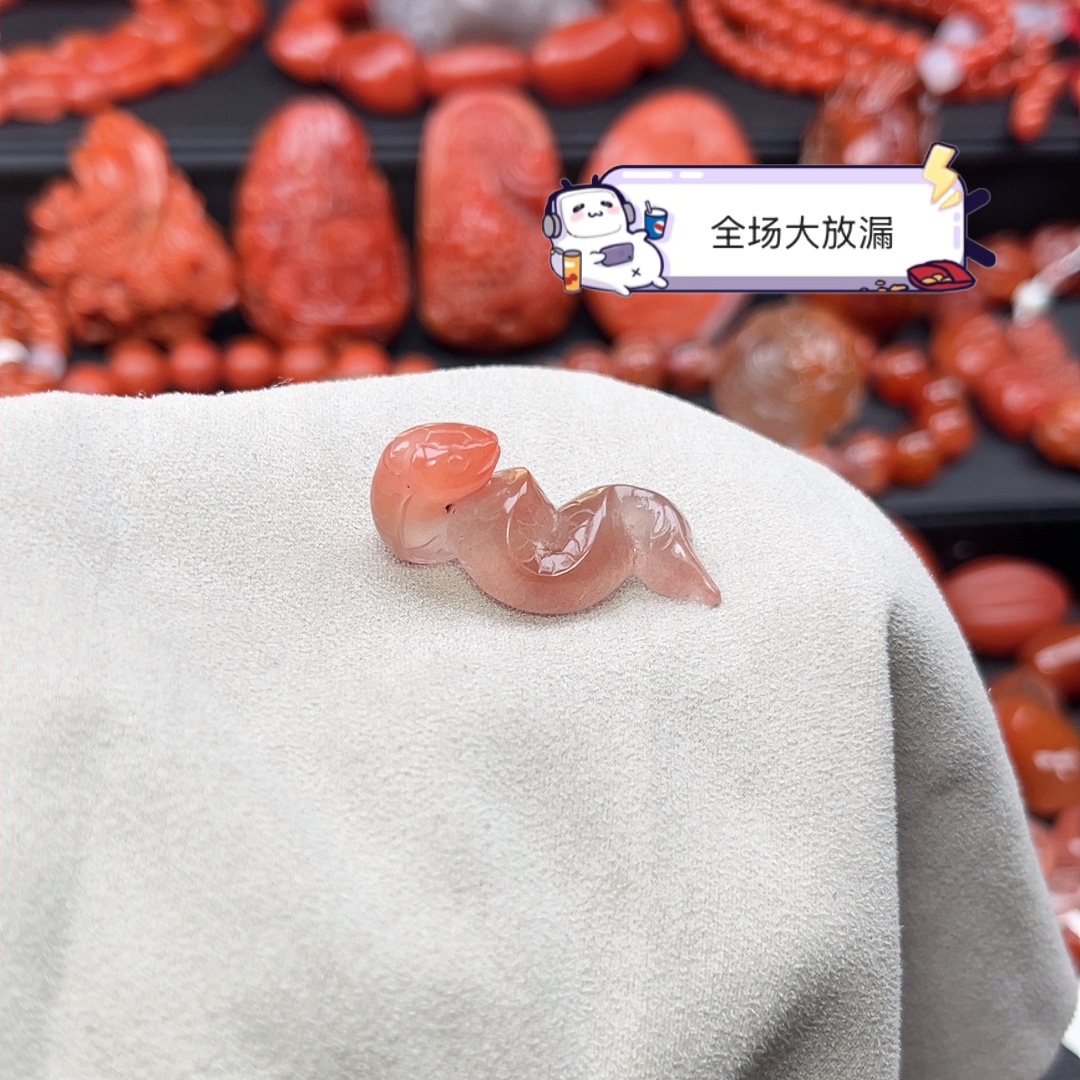 蛇吊坠漏价