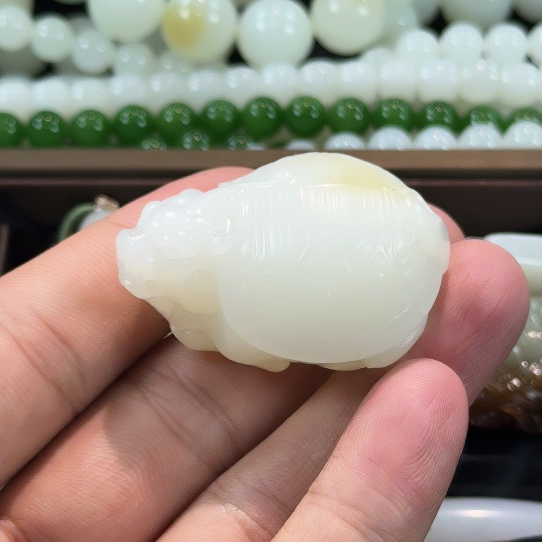 芭莎料白玉龙龟