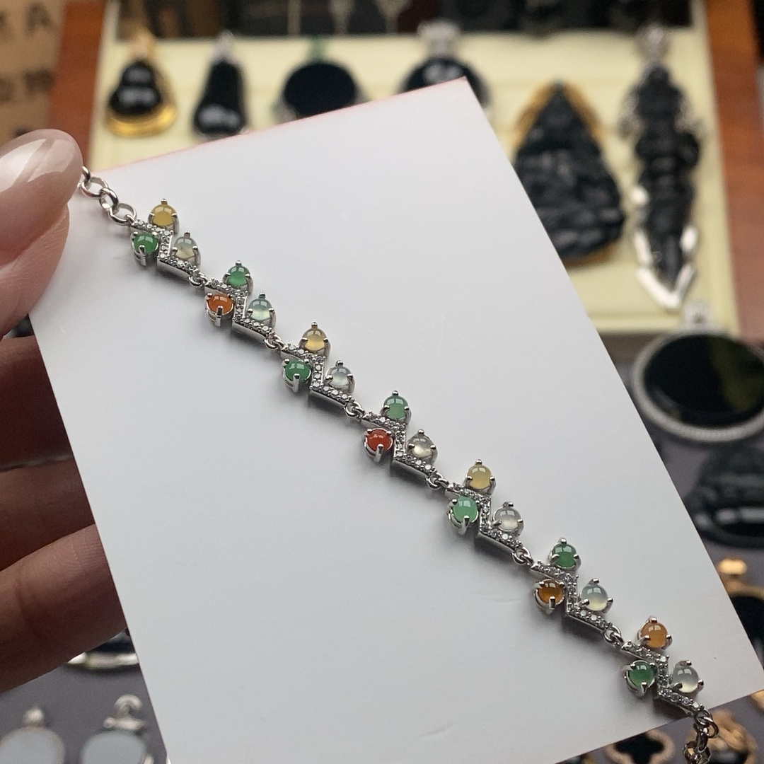 多宝翡翠手链