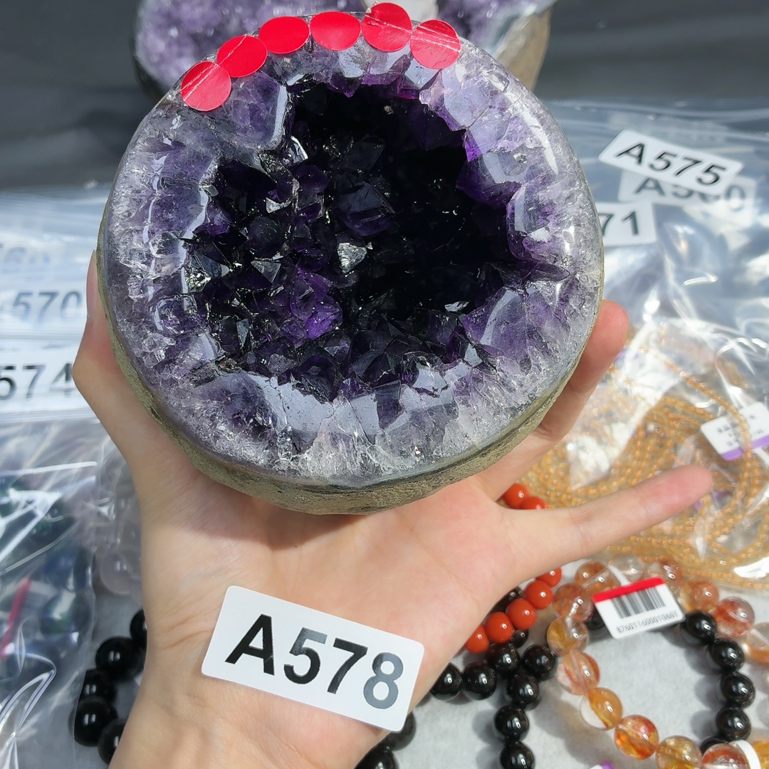 紫晶晶洞 578