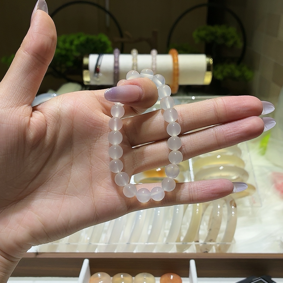 玛瑙手串8MM