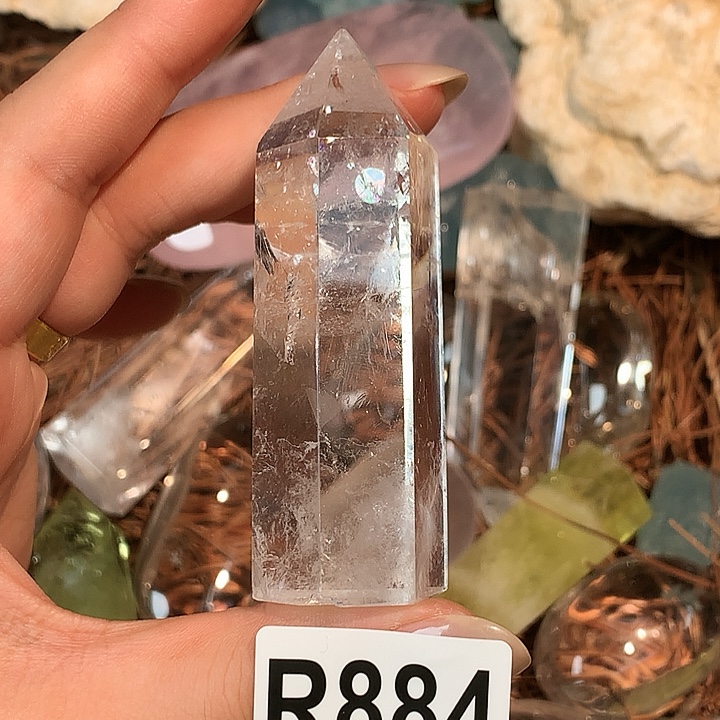 r 884