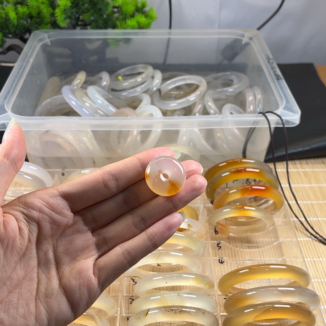 玛瑙平安扣