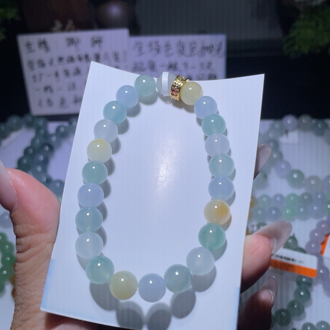 天然翡翠