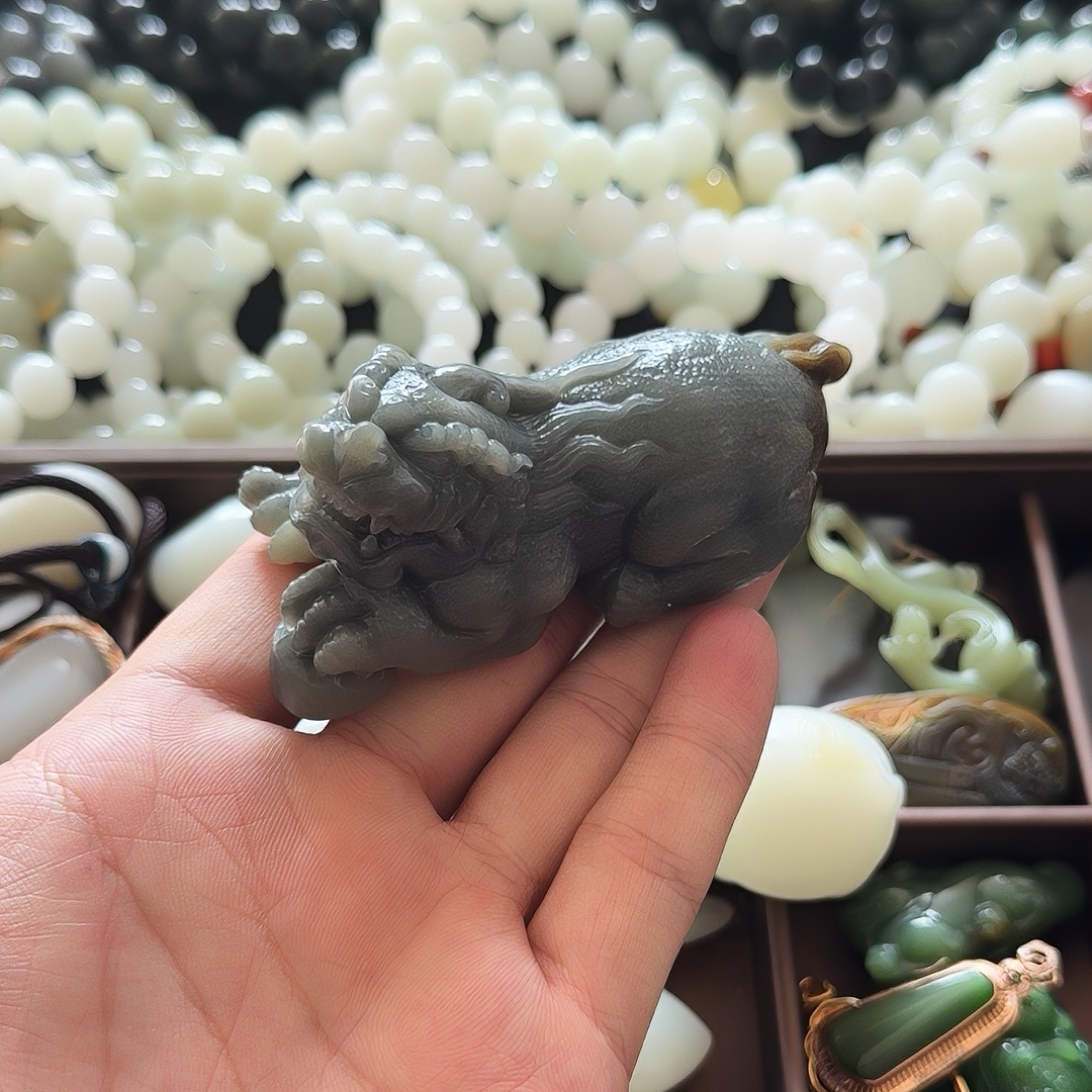 且末糖青花貔貅
