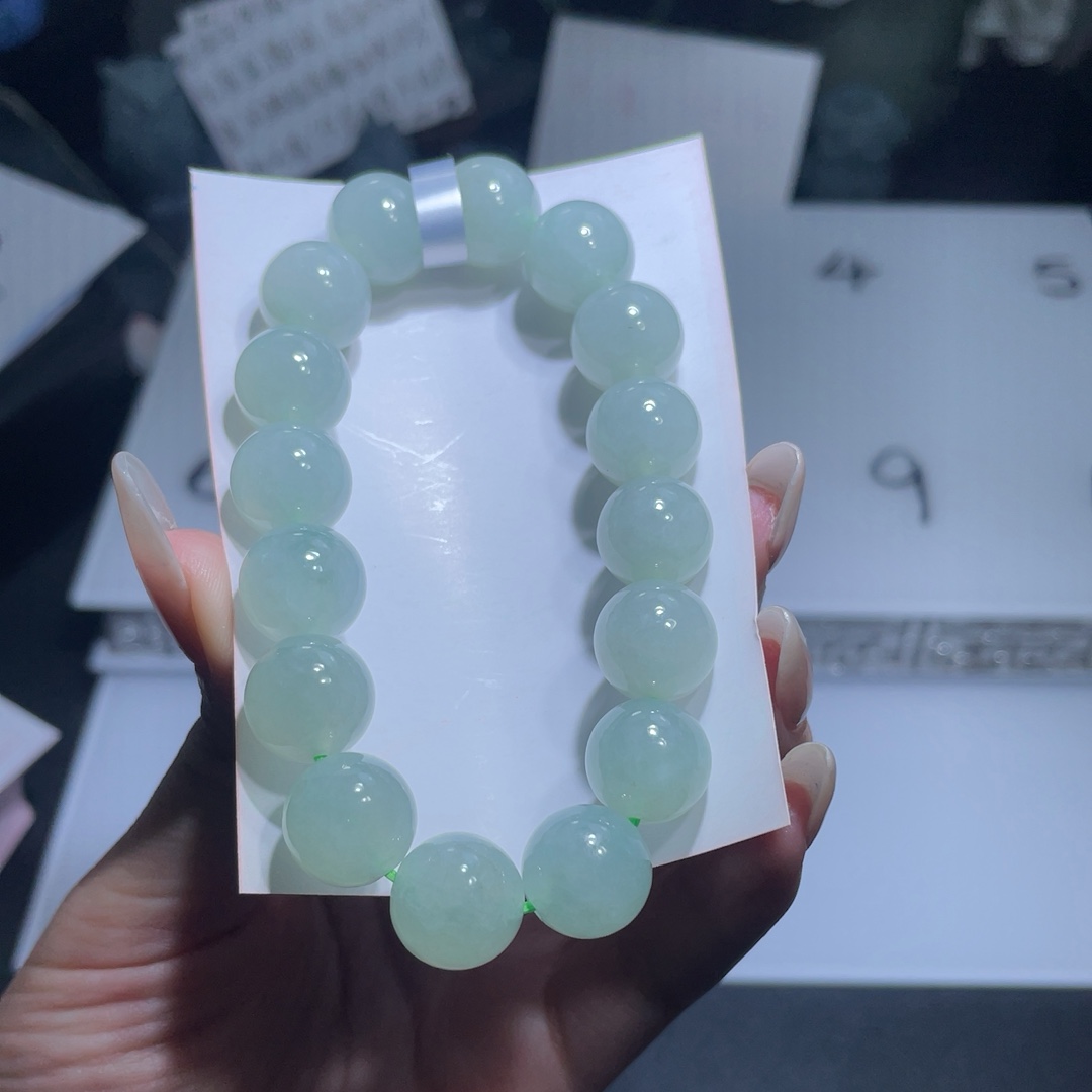 纯天然缅甸翡翠a货