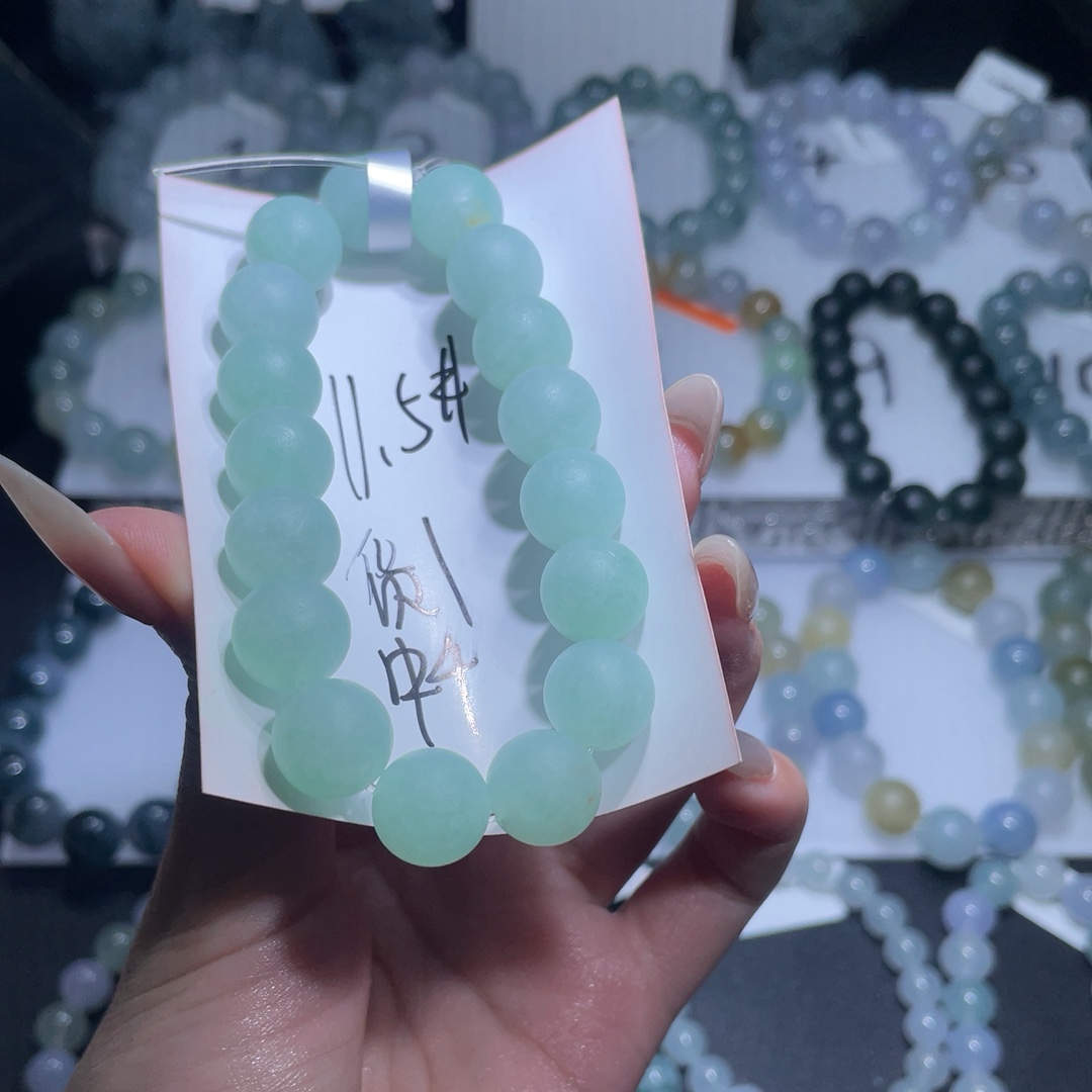 纯天然缅甸翡翠a货