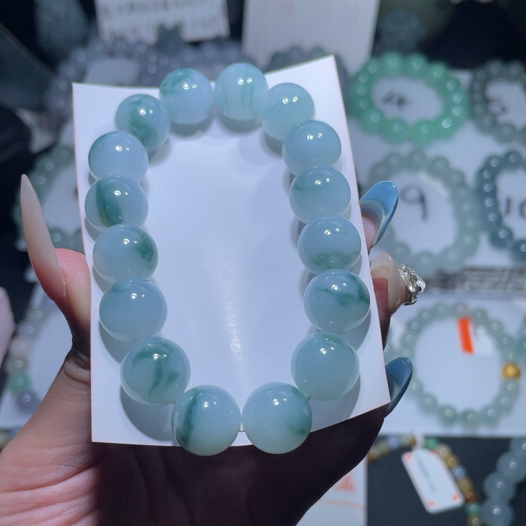 纯天然缅甸翡翠a货
