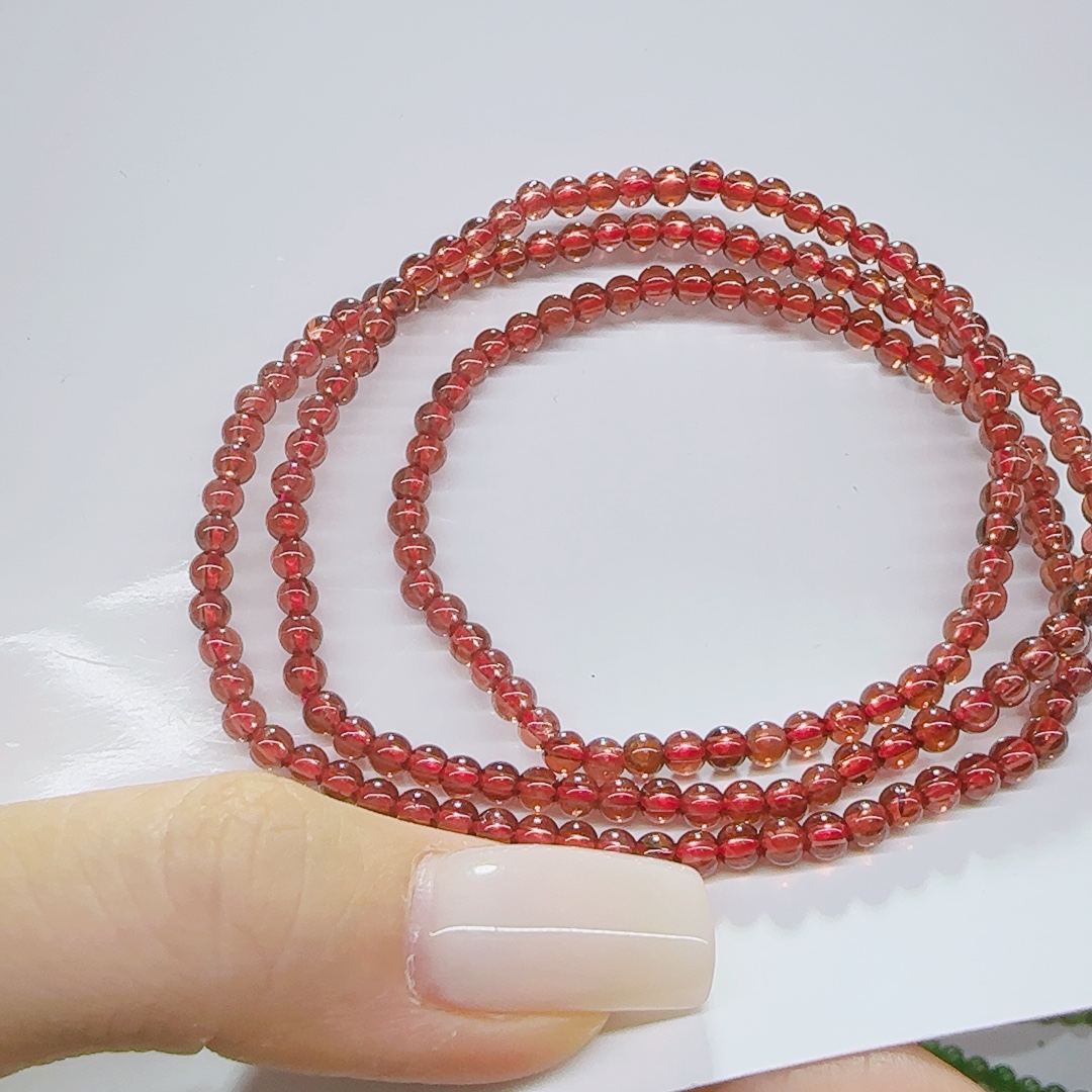 3.3mm天然无优化香槟粉石榴石