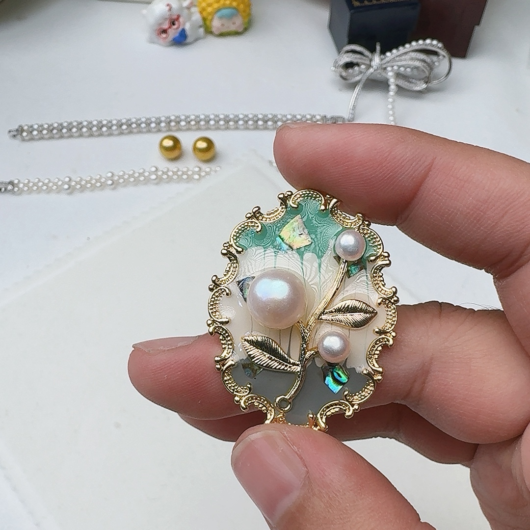 珍珠胸针
