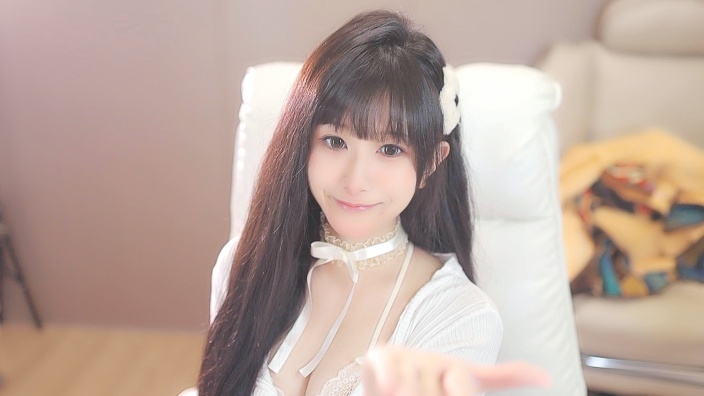 靠唱歌可以赚到电费吗？ 的封面图